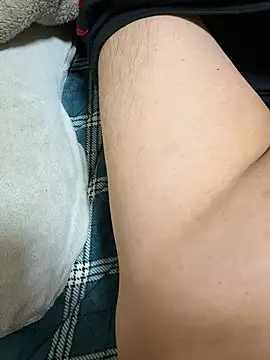 Snapshot of kari-deka chatting on 03.27.26 kari-deka online show from 03.27.26