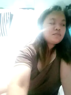 Snapshot of cris_sweety chatting on 10.20.25 cris sweety online show from 10.20.25