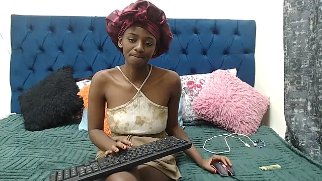 Snapshot of SWEET_BABYFACE chatting on 09.19.25 SWEET BABYFACE online show from 09.19.25