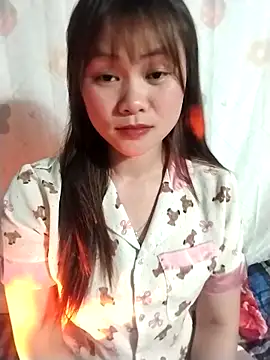 Snapshot of Sisi_dy01 chatting on 04.30.26 Sisi dy01 online show from 04.30.26