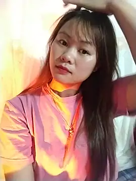 Snapshot of Sisi_dy01 chatting on 05.15.26 Sisi dy01 online show from 05.15.26