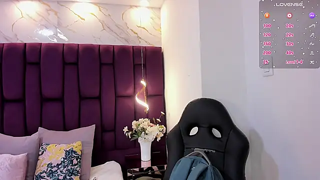 cloe spencerr online show from 11.20.25