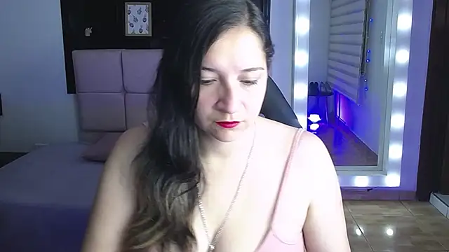 Agatha bellucci  online show from 11.11.25