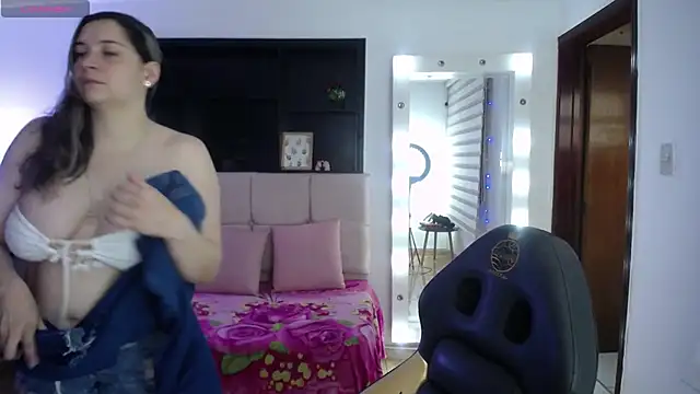 Agatha bellucci  online show from 03.16.26