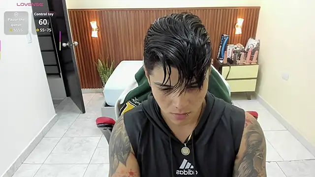 KAROLLJONES1 online show from 09.11.25