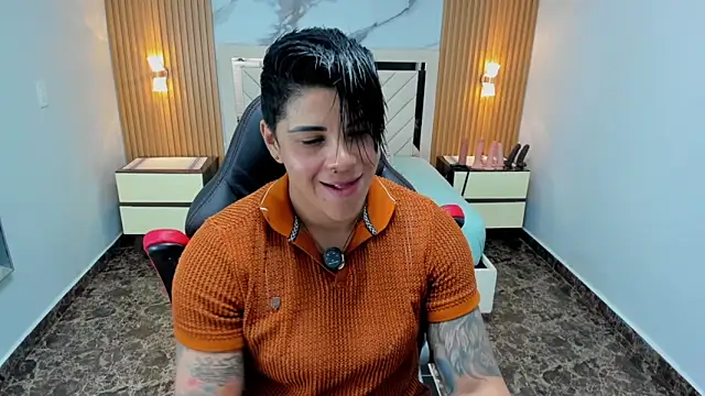 KAROLLJONES1 online show from 05.01.26