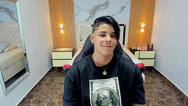 KAROLLJONES1 online show from 05.02.26