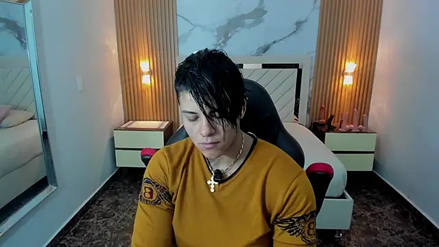 KAROLLJONES1 online show from 07.10.26