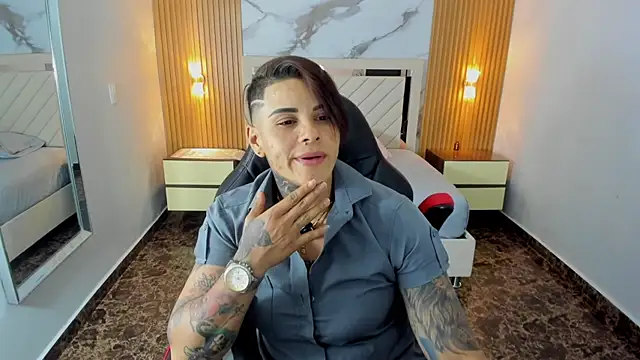 KAROLLJONES1 online show from 07.23.26