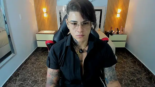 KAROLLJONES1 online show from 07.25.26
