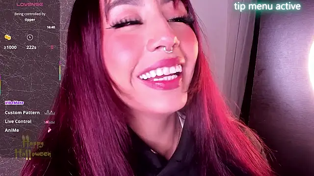 Miss Charlottet online show from 10.09.25