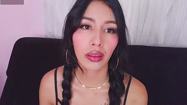 Miss Charlottet online show from 05.19.26