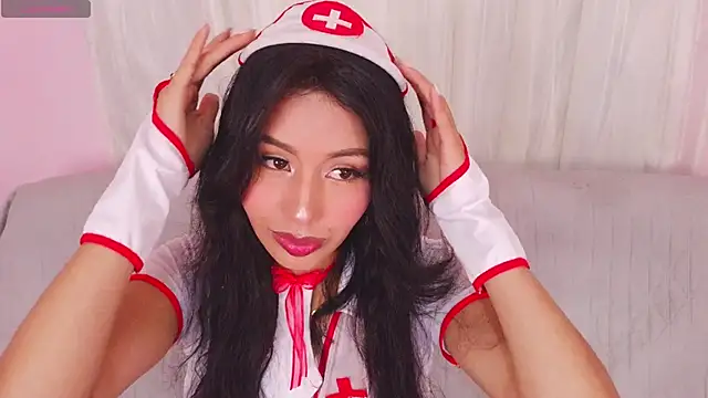 Miss Charlottet online show from 05.22.26