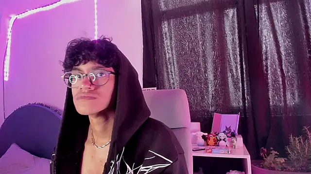 Snapshot of Khada__Jhin4 chatting on 10.13.25 Khada  Jhin4 online show from 10.13.25