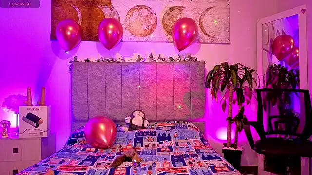 Room 69x online show from 04.25.26