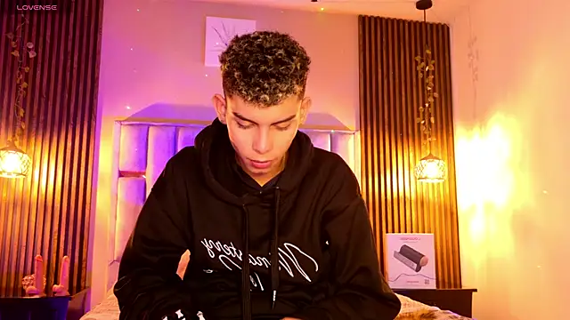 Room 69x online show from 04.28.26