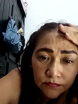 Snapshot of linda_luna29 chatting on 09.28.25 linda luna29 online show from 09.28.25