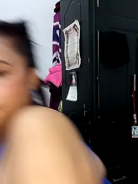 Snapshot of linda_luna29 chatting on 10.04.25 linda luna29 online show from 10.04.25