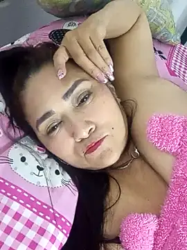 Snapshot of linda_luna29 chatting on 12.22.25 linda luna29 online show from 12.22.25