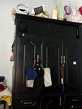 Snapshot of linda_luna29 chatting on 01.17.26 linda luna29 online show from 01.17.26