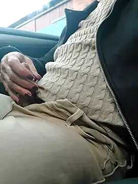 Snapshot of lynxman chatting on 12.03.25 lynxman online show from 12.03.25