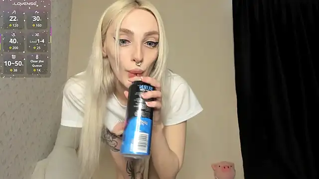 Snapshot of succubantra chatting on 02.21.26 succubantra online show from 02.21.26