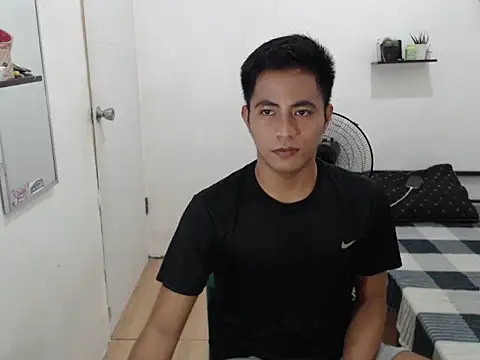 Lloyd wintours online show from 10.28.25