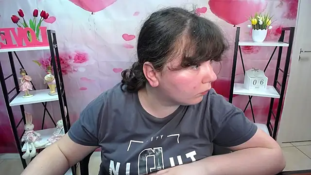 NeonilaLisova online show from 05.06.26