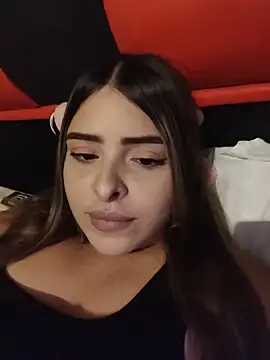 Snapshot of Nahomy_cm chatting on 05.17.26 Nahomy cm online show from 05.17.26