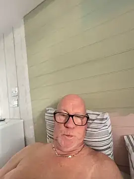 Snapshot of philefc chatting on 02.12.26 philefc online show from 02.12.26