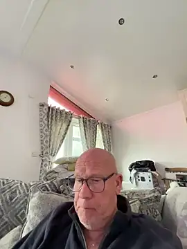 Snapshot of philefc chatting on 03.15.26 philefc online show from 03.15.26