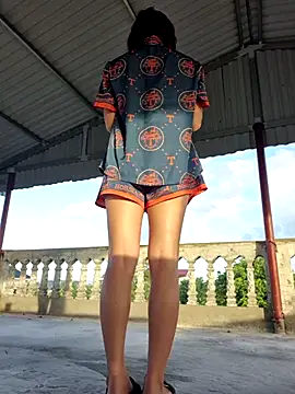 Snapshot of aloan_Tk chatting on 09.18.25 aloan Tk online show from 09.18.25