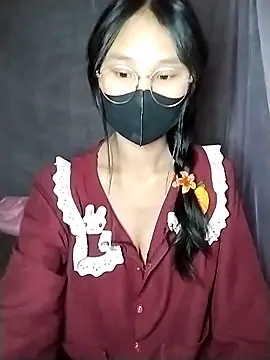 saronla 03 online show from 10.30.25