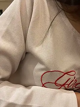 Snapshot of __BabyShowPublic__ chatting on 10.13.25 BabyShowPublic online show from 10.13.25