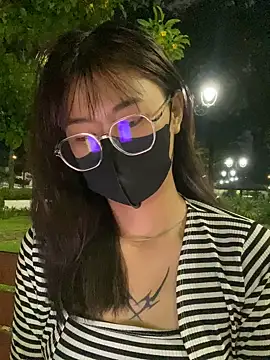 Snapshot of __BabyShowPublic__ chatting on 10.23.25 BabyShowPublic online show from 10.23.25