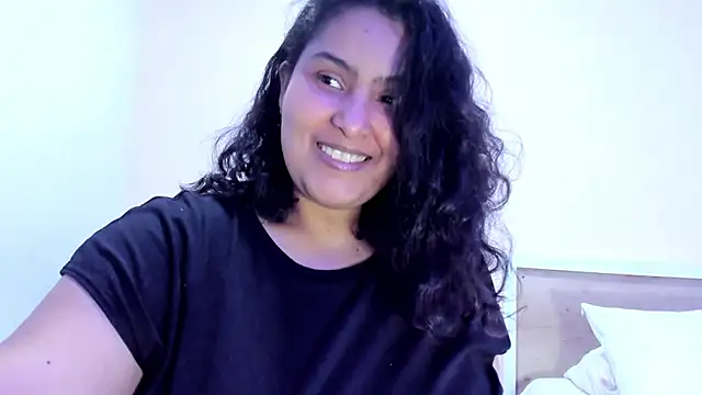 BellaNixs online show from 09.29.25