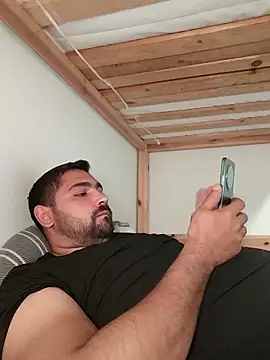 Snapshot of flr196 chatting on 09.20.25 flr196 online show from 09.20.25