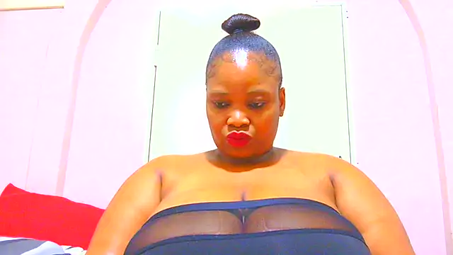 Snapshot of Tastyboobies chatting on 10.27.25 Tastyboobies online show from 10.27.25