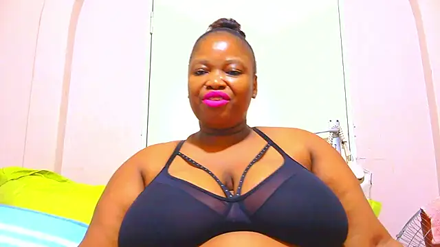 Snapshot of Tastyboobies chatting on 01.19.26 Tastyboobies online show from 01.19.26