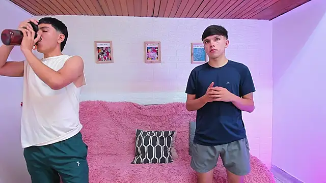 Snapshot of fabian_pena chatting on 09.12.25 fabian pena online show from 09.12.25