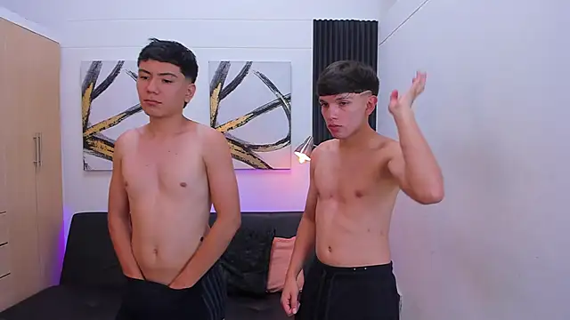 Snapshot of fabian_pena chatting on 10.03.25 fabian pena online show from 10.03.25