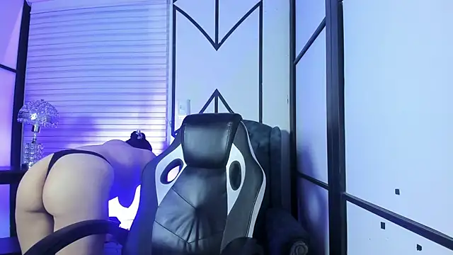 SamaraAnders  online show from 11.13.25