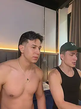 Snapshot of alan_nd_kevin chatting on 07.18.26 alan nd kevin online show from 07.18.26