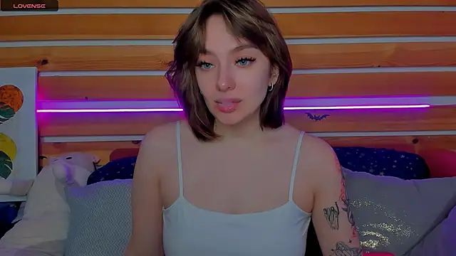 Emily Tylerr online show from 02.04.26