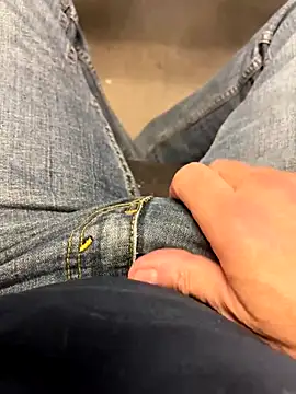 Snapshot of sharemyself chatting on 10.30.25 sharemyself online show from 10.30.25