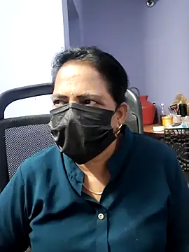 mallu-lover online show from 09.18.25