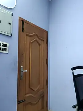 mallu-lover online show from 11.20.25