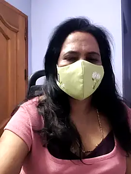 mallu-lover online show from 11.25.25