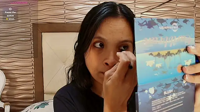 Miladiosa online show from 04.30.26