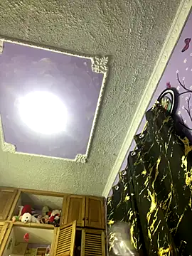 Snapshot of morenitaaaa chatting on 10.30.25 morenitaaaa online show from 10.30.25